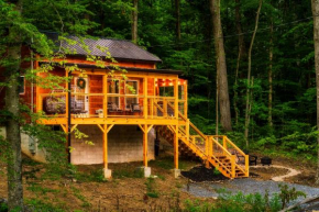 Modern Cabin - The Emerald Nest